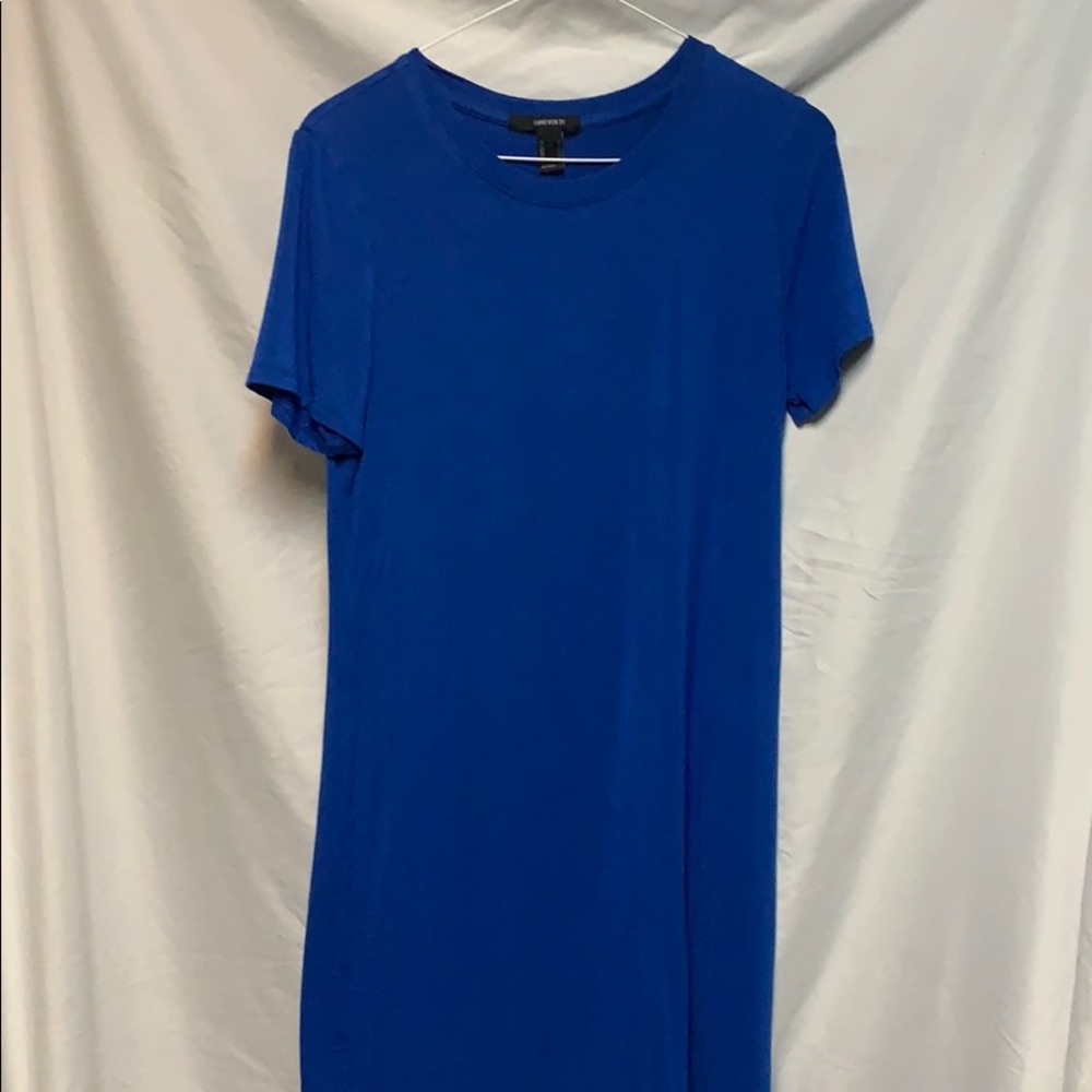 a blue t shirt dress